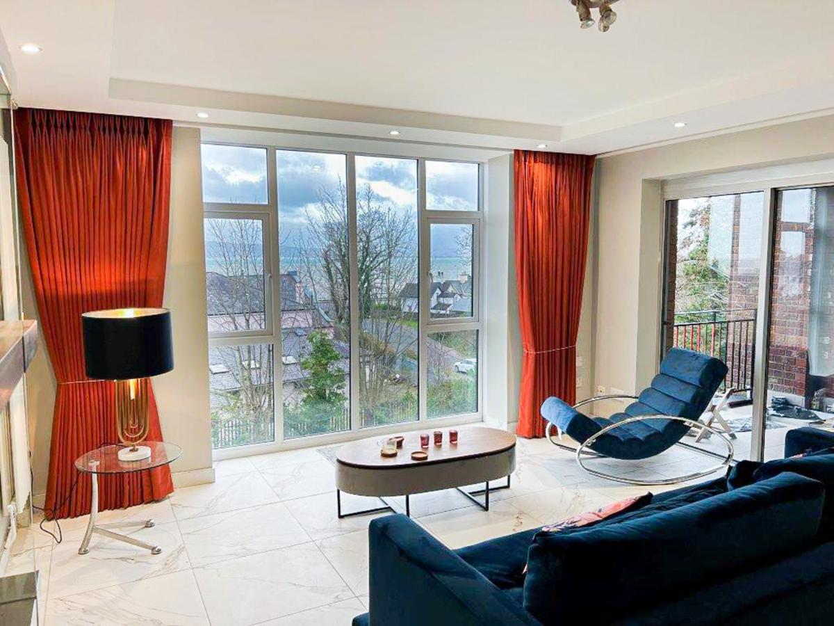 Modern Luxurious Apartment W/ Patio Balcony & View Jordanstown Luaran gambar
