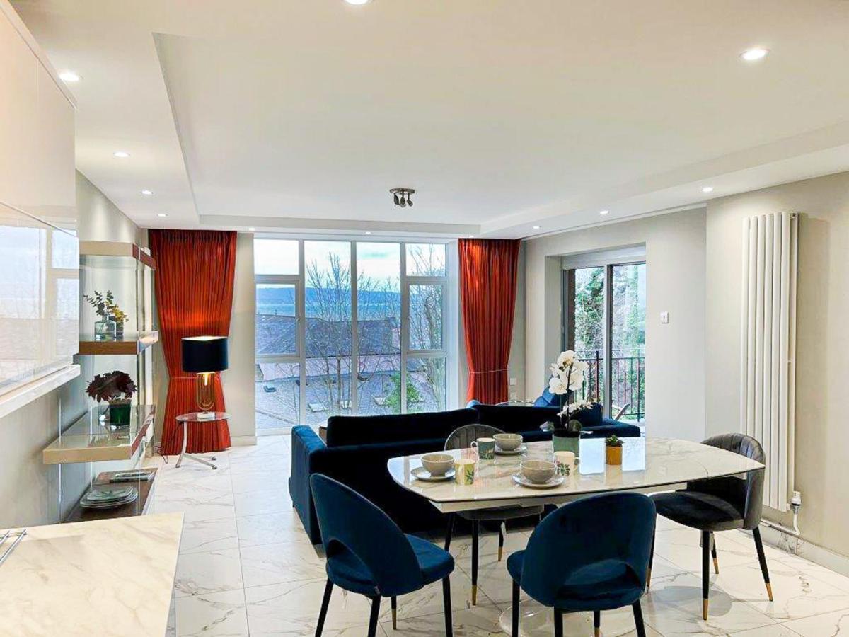 Modern Luxurious Apartment W/ Patio Balcony & View Jordanstown Luaran gambar