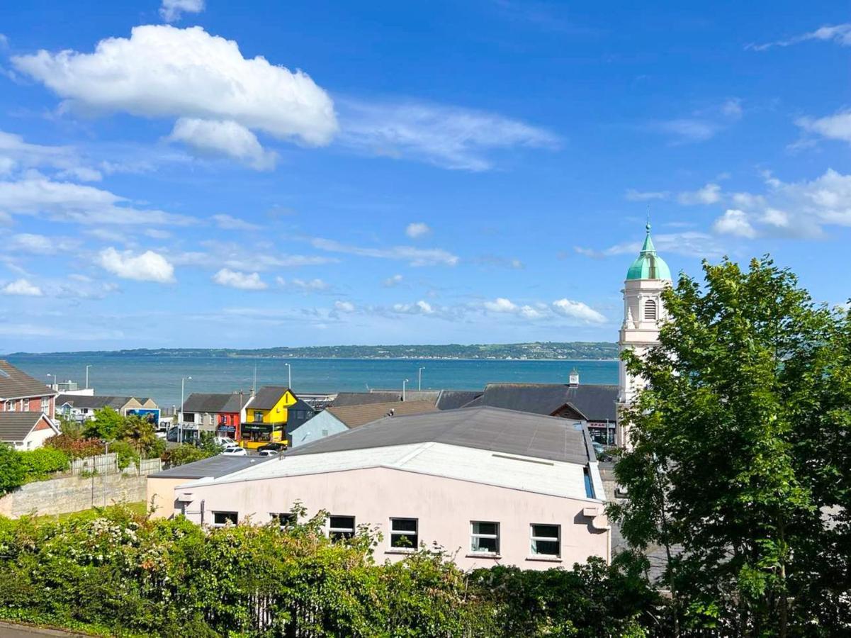 Modern Luxurious Apartment W/ Patio Balcony & View Jordanstown Luaran gambar